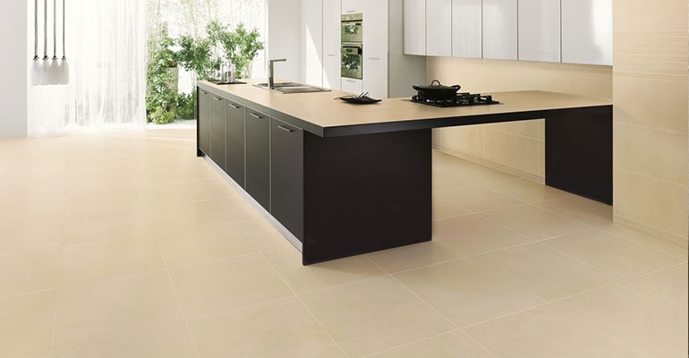 Elegance - VIA FARINI